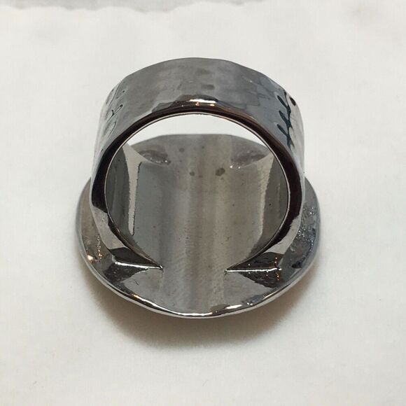 Hammered Metal Dome Ring Size 6.5 Silver Tone Wide Band Large Shield - Picture 6 of 14